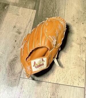 Baseball Glove Vintage St. Louis Cardinals Hi-C Minute Maid